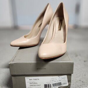 BCBGMAXAZRIA Ma-Tanta Nude Leather Pumps – Size 7.5 (fits like an 8) - worn once